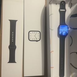 Apple Watch Series 7 45mm  GPS 