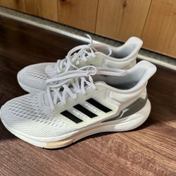 Adidas Women Size 7