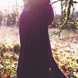 Maternity Shoot Dress Deep Purple 