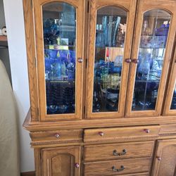 Vineyard Dove Tail Kitchen Table & China Cabnet