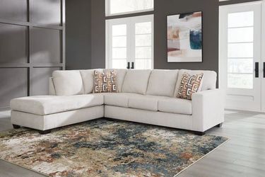 Aviemore Sectional With Chaise 