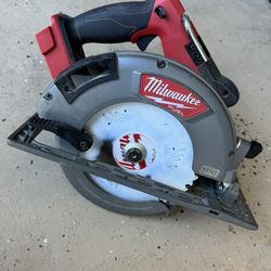 Milwaukee Circle Saw