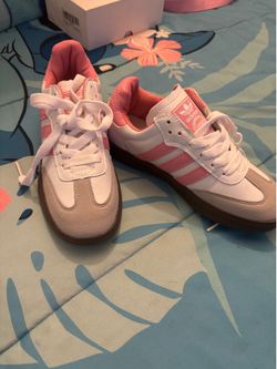 Adidas sambas pink