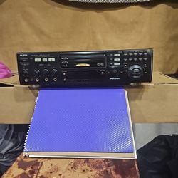 RSQ VIDEO/ CD PLAYER - karaoke