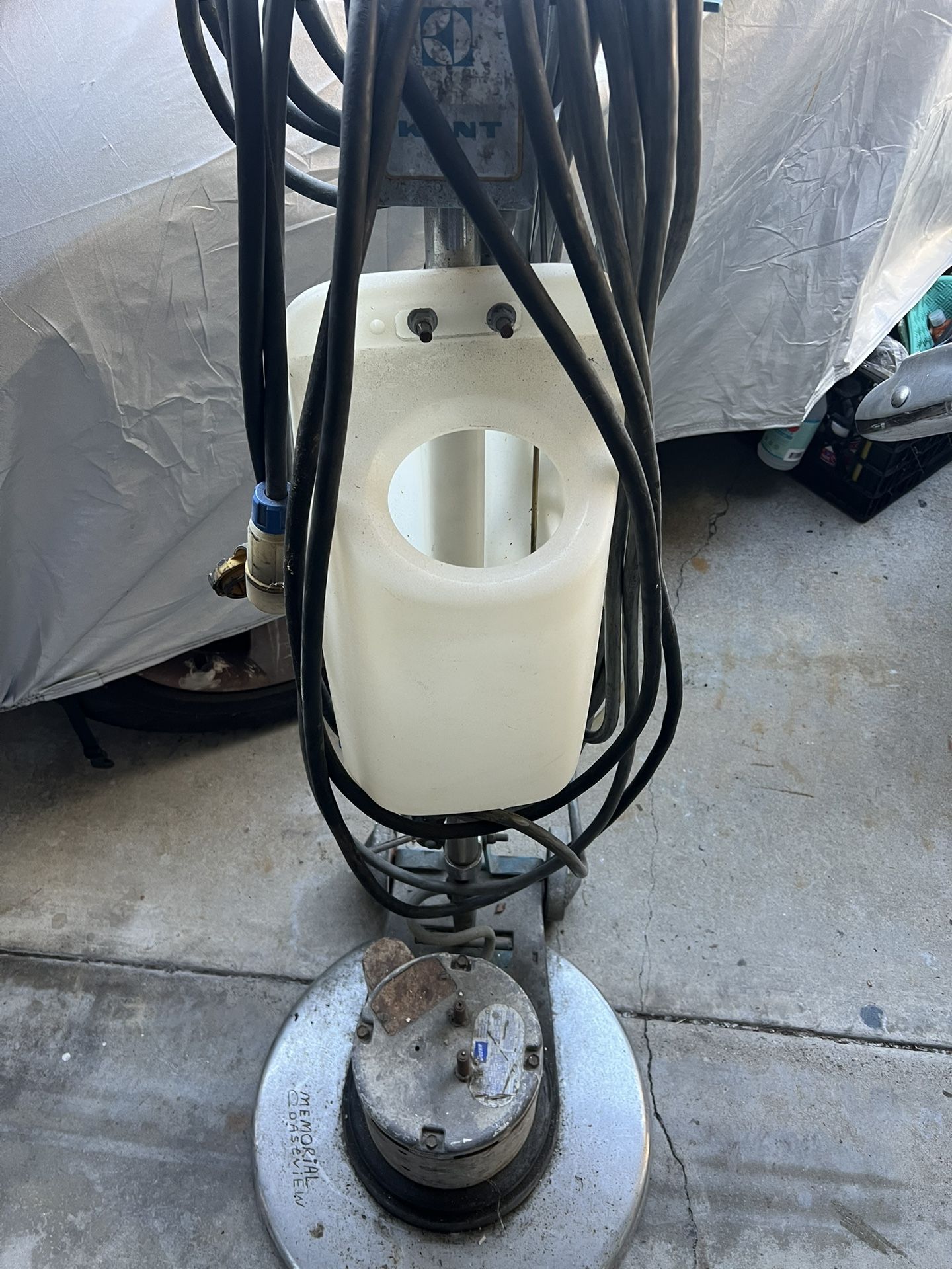 KENTS COMMERCIAL FLOOR BUFFING MACHINE