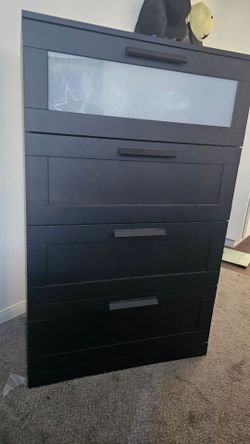 Black 4dr dresser