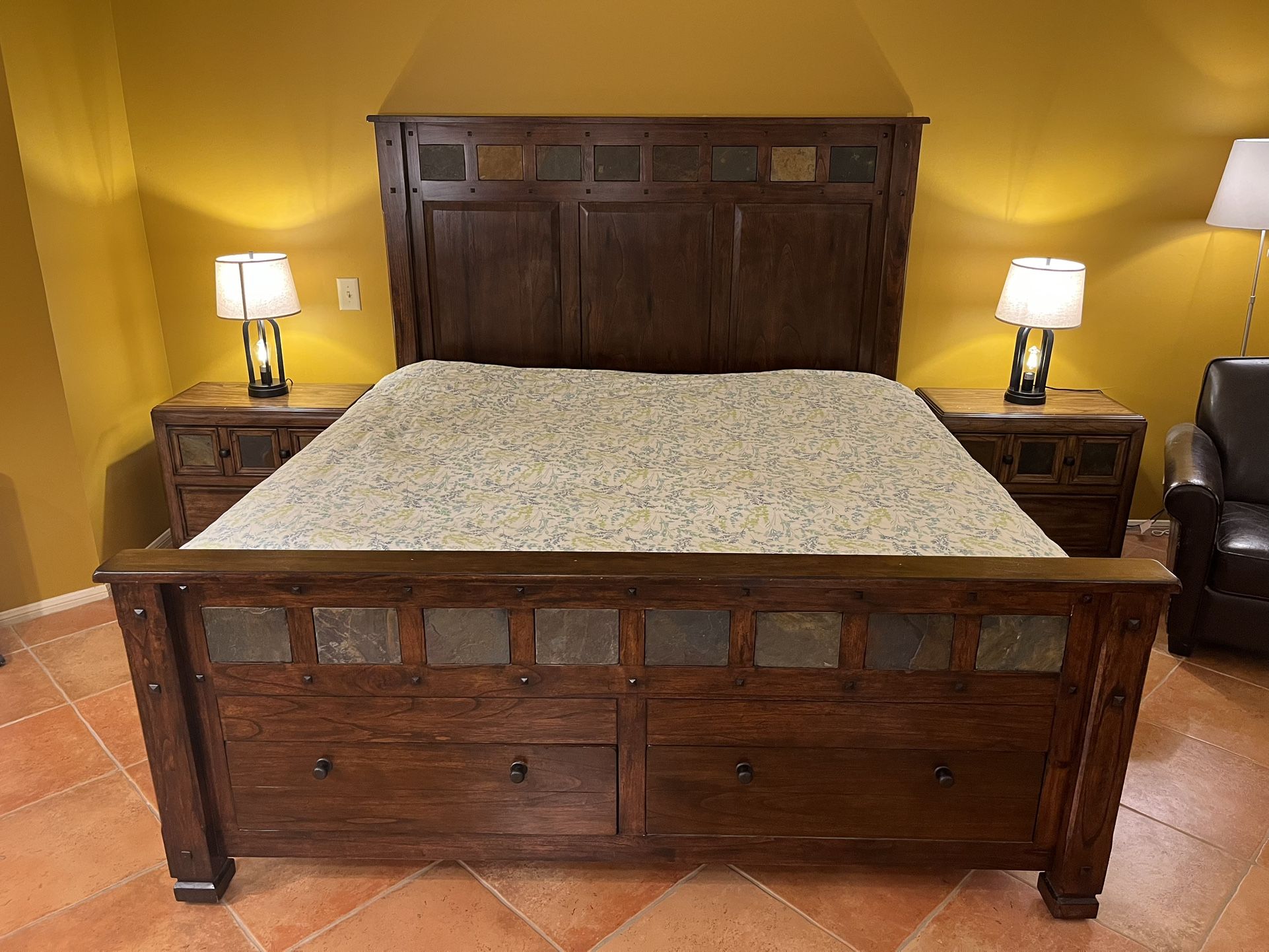Beautiful Master Bedroom Set with Mattress