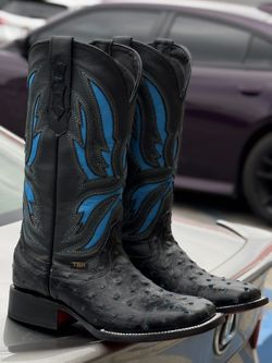 MEN’S WESTERN BOOTS / BOTAS VAQUERAS PARA HOMBRE  🔸️🔸️MEN’S WESTERN BOOTS🔸️🔸️ ▪️DIFFERENT SIZES AVAILABLE.   ▪️ WE SHIP TO ALL UNITED STATES. ▪️ O