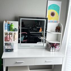 White Led Vanity With Stool 