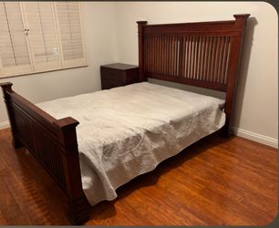 Queen size bed