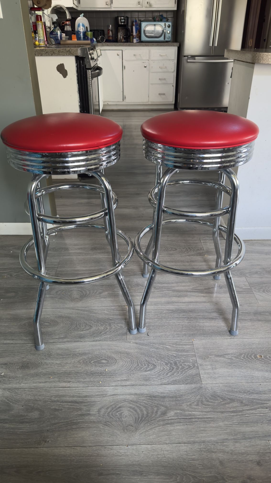 2 Red Leather Steel Sitting Chair