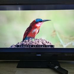 Vizio LCD TV 37" Excellent Condition