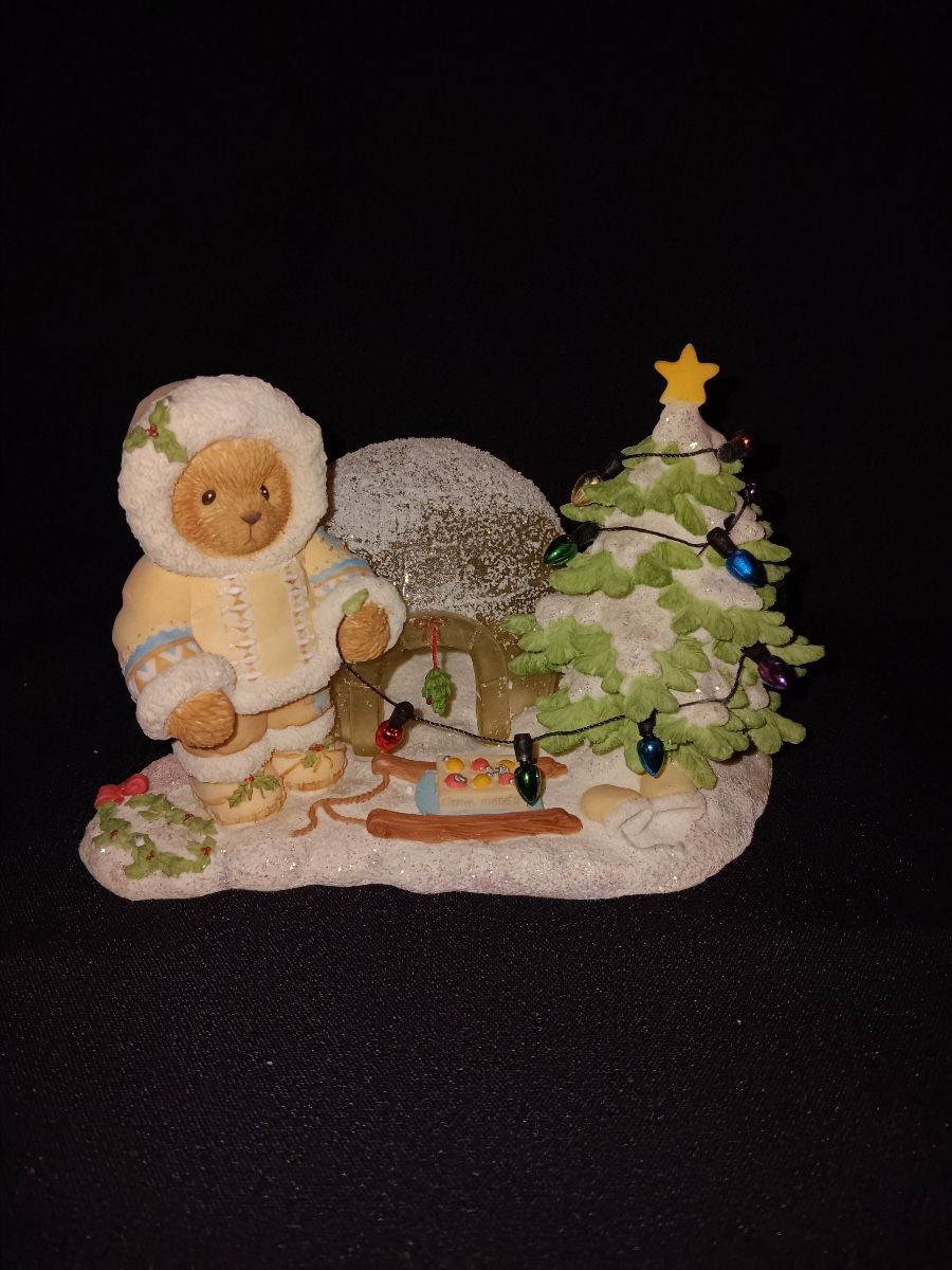 Limited edition figure “You make every place merrier”