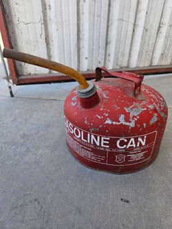 Vintage Napa Gas Can ( 2 1/2 gal)