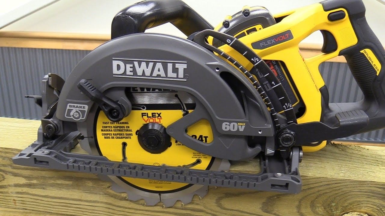 DeWalt 60 volt circular saw cordless with battery & charger