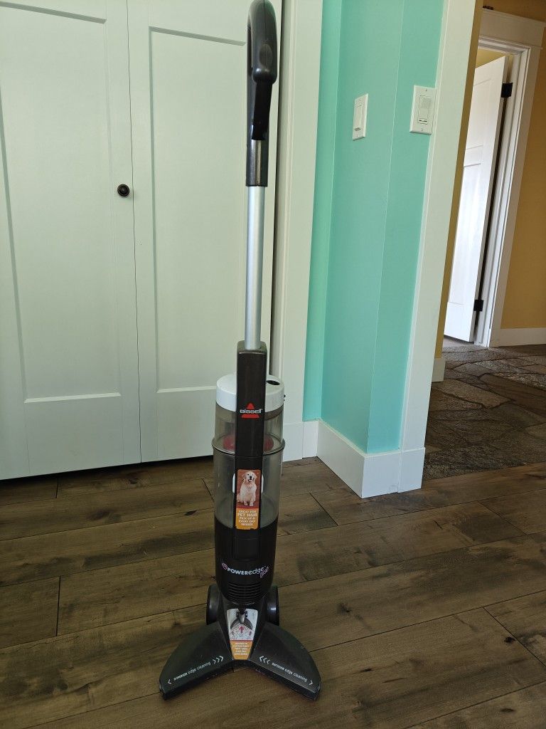 Bissell Poweredge Pet Vacuum - Corded, Bagless
