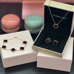 15mm Clover Necklace,  Alhambra 5 Motif Braclet, 15mm Earrings 