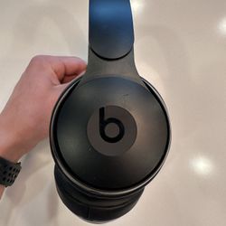 Beats Solo Pro Black On Ear Headphones 