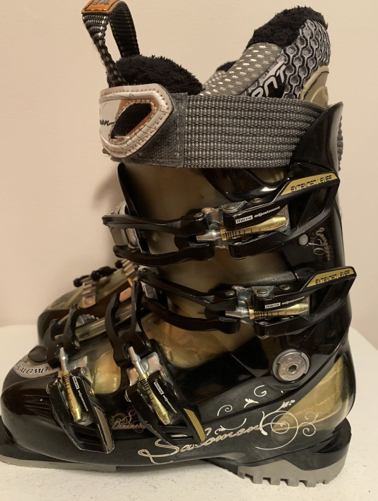 Salomon Ski Boots. Women Size 22-23
