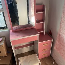 Small Girl Vanity 