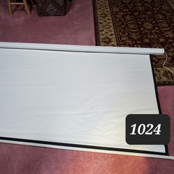 7' Wide Motorized Movie Theater Screen