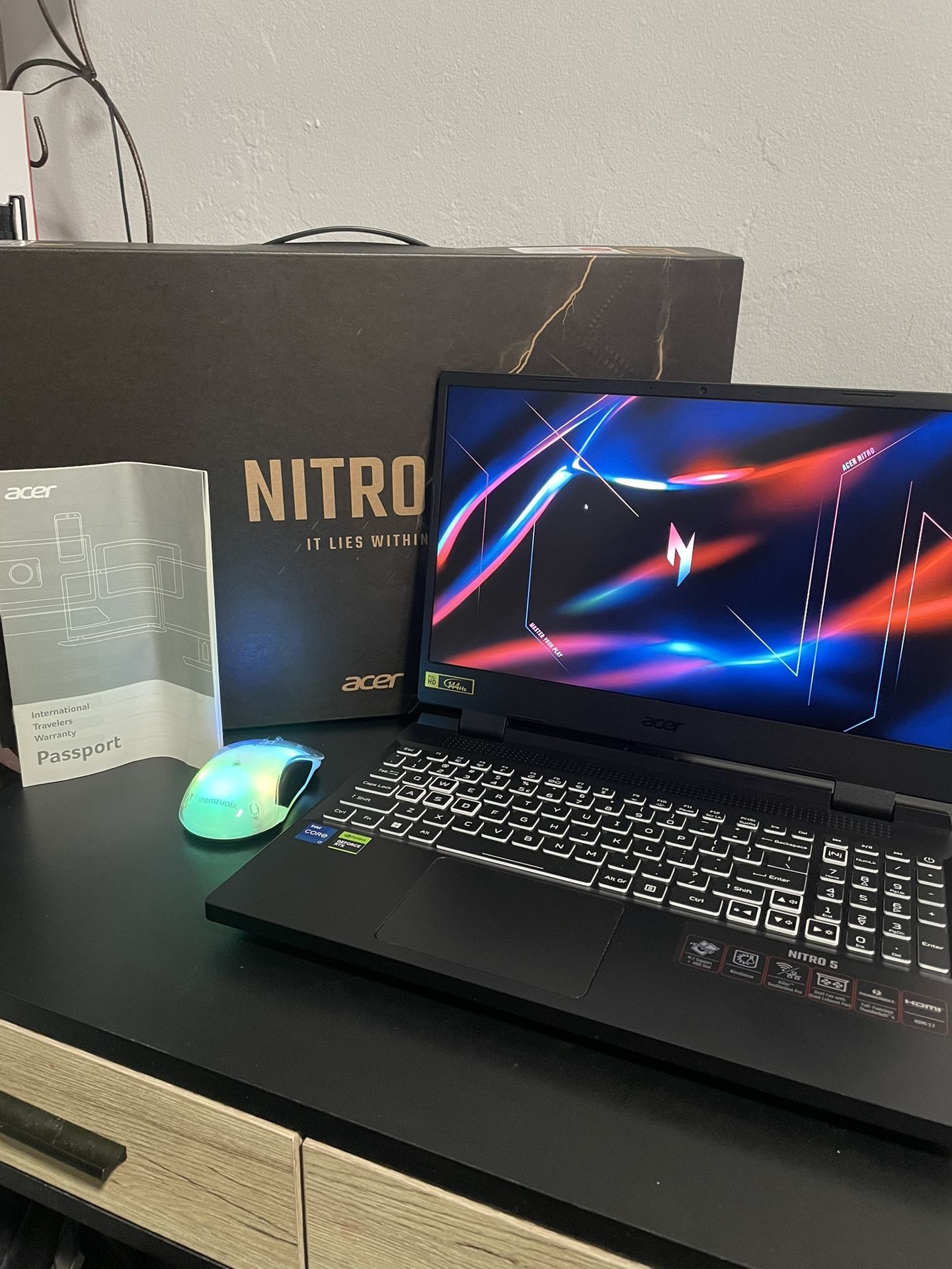 Acer Nitro V5