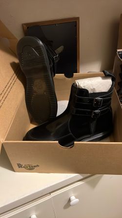 Brand New Dr Martens Woman’s Boot In Box