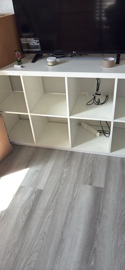 Moving sale