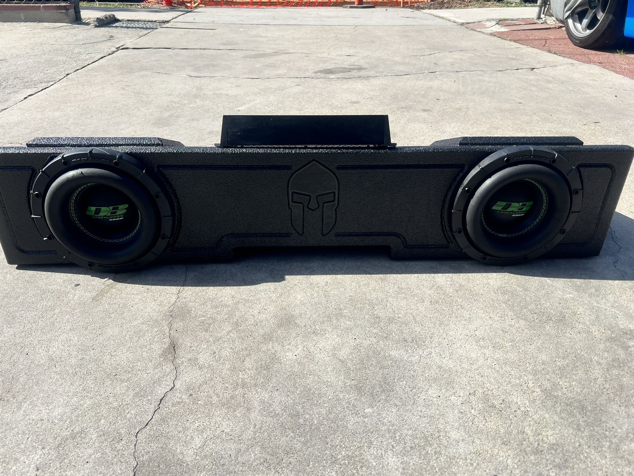 Gladiator Under Seat Subwoofer And amplifier