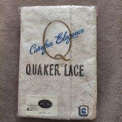 Quaker Lace "White House" Natural Oblong 72x108 Tablecloth