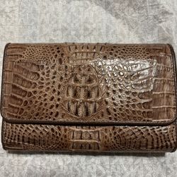 CHRISTMAS GIFT/ 🎅GORGEOUS SEXY GENUINE CROC NEW SKIN WALLET/ WAS $219/ ASKING NOW $90