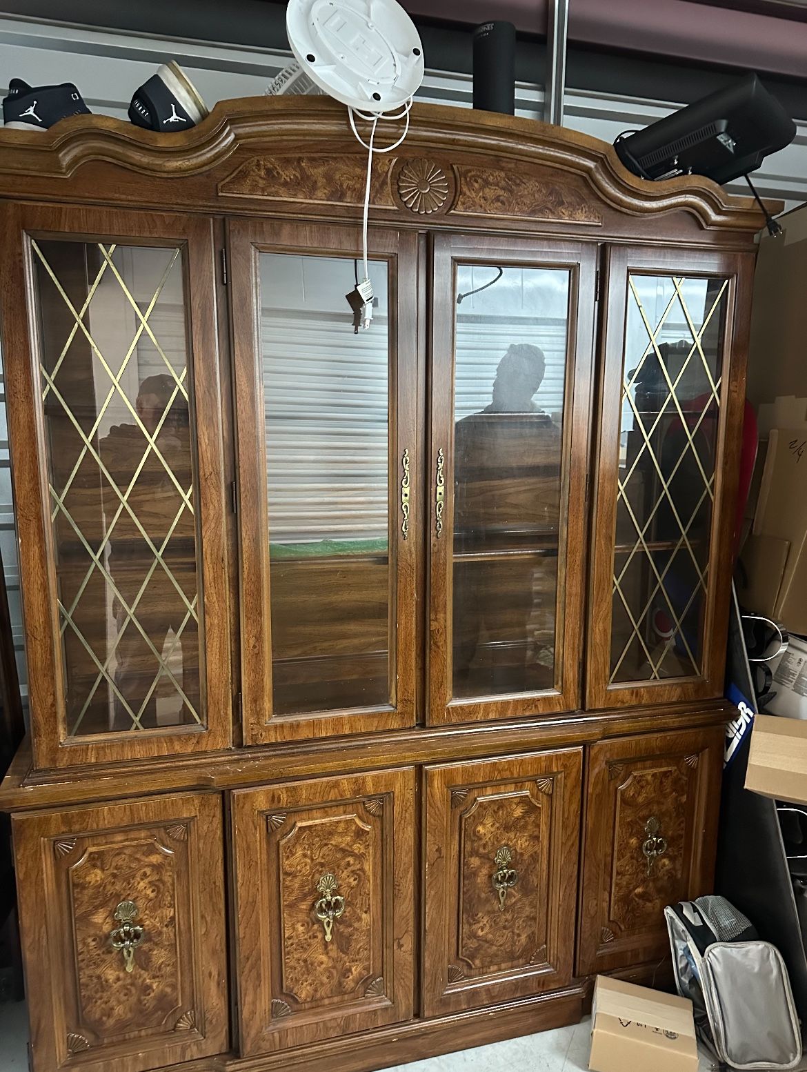 Free China Cabinet 