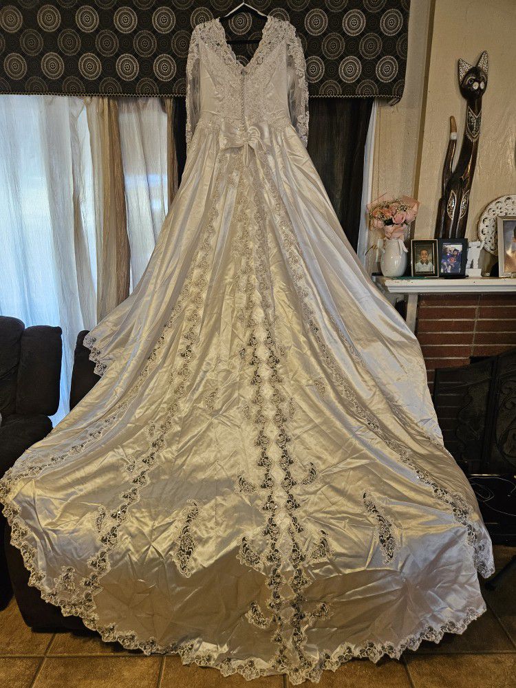 Vintage Wedding Dress And Accessories OBO