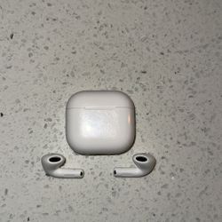 AirPods 4th Gen 