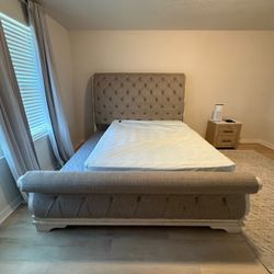 Sleigh bed king size
