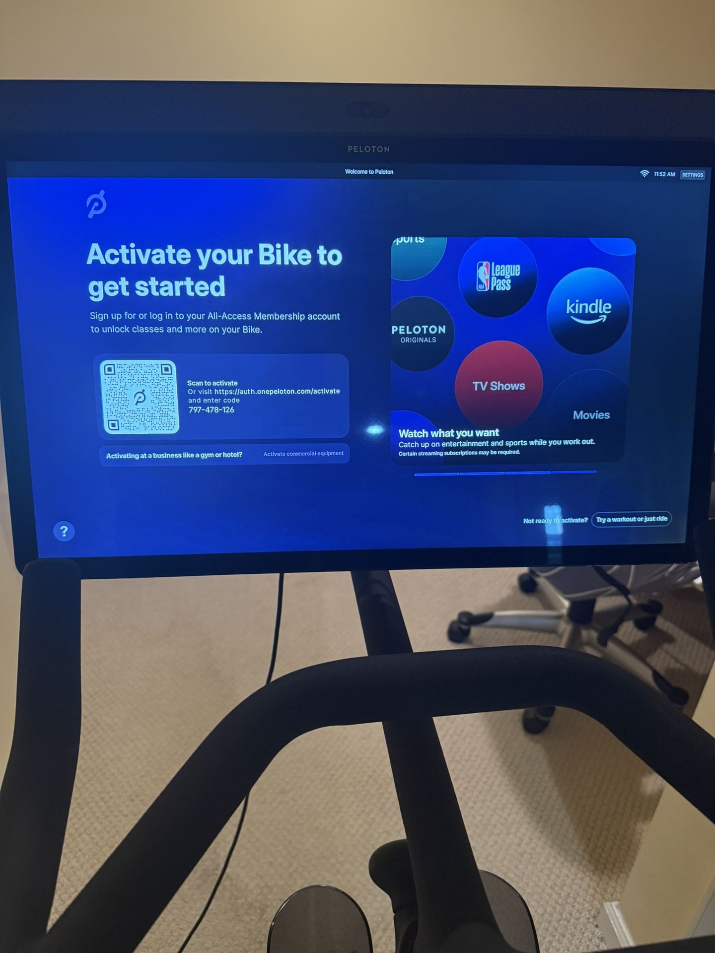 Peloton Bike with 3 lb. weights – Like New (Purchased 2022)