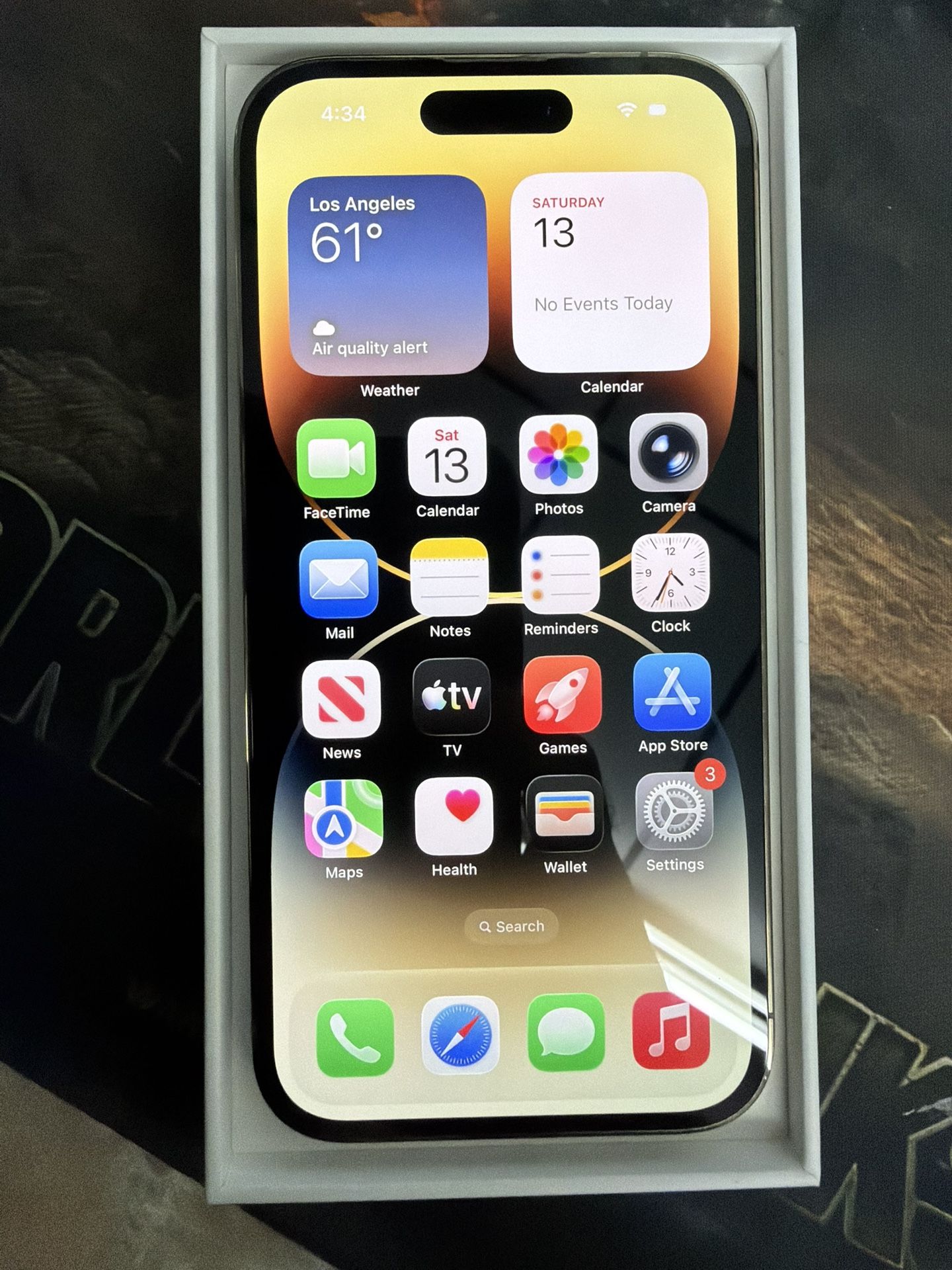 iPhone 15 Pro Unlocked 128gb White Mint Condition