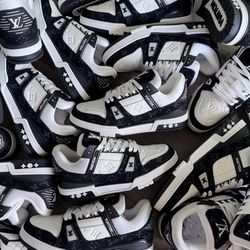 LV Trainer Black