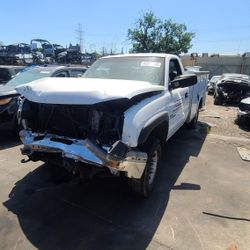 Parting Out 2007 Silverado 2500