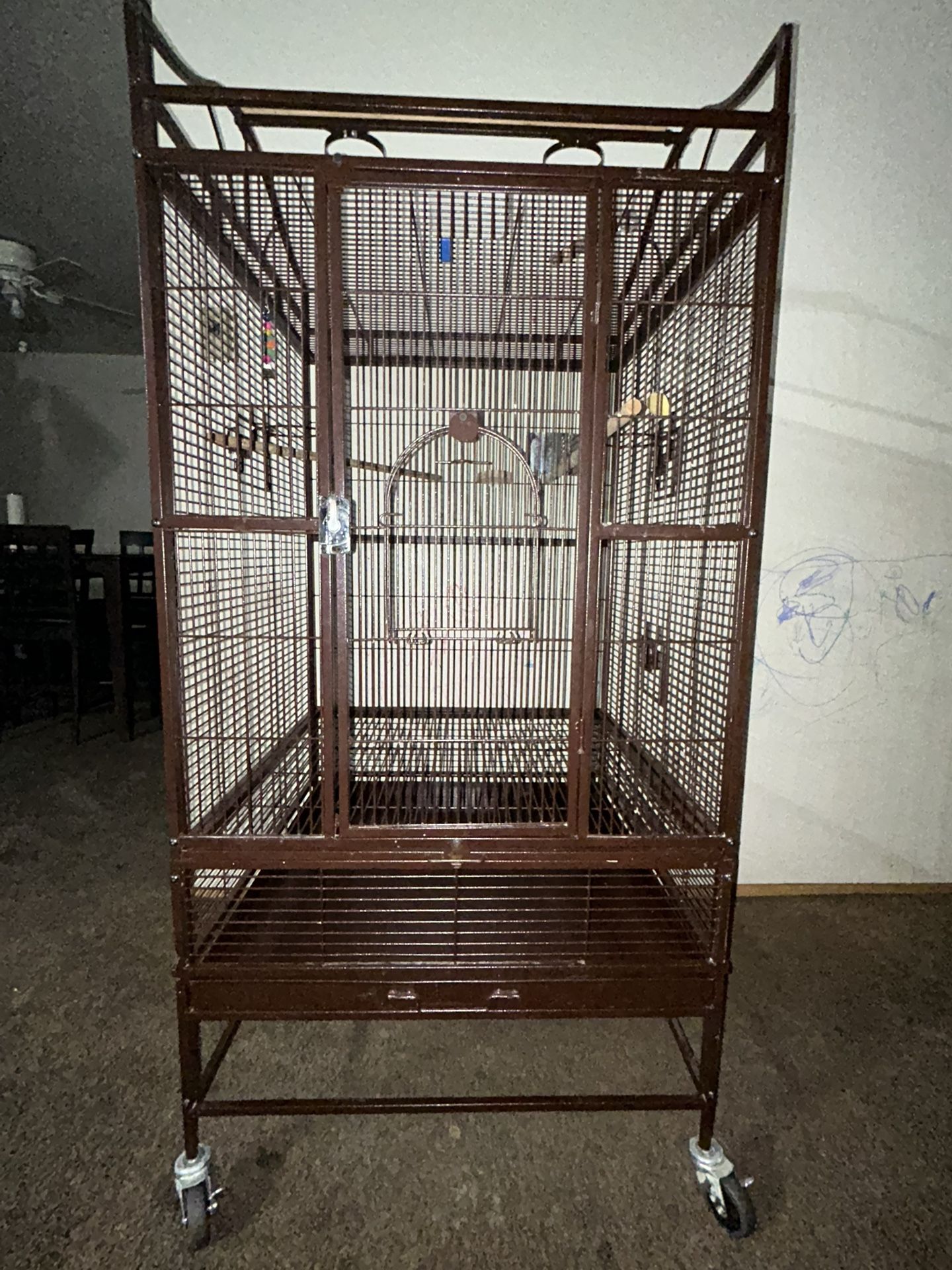 You & Me Standing Parrot Cage 