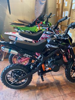 New.    Dirtbike off-road  50cc gas $350