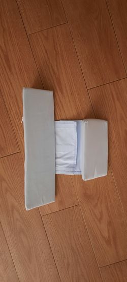  Sleep Positioner Baby Pillow Against Flat Head