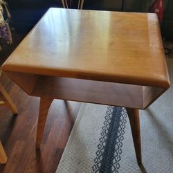 1950s Haywood Wakefield Encore Line Atomic Style Accent Table.  $95 OBO