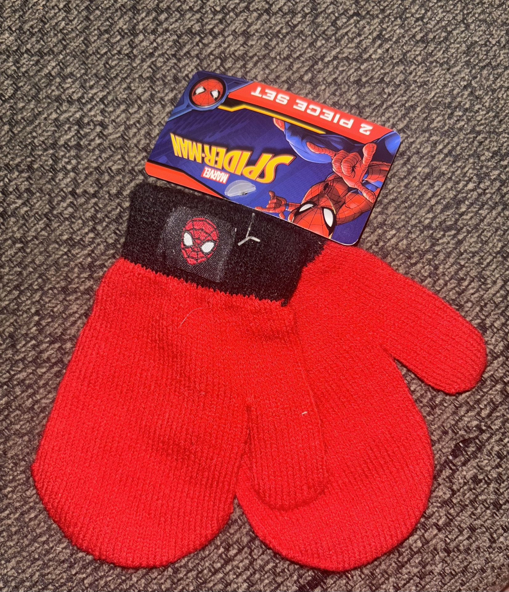 Children’s Spider-Man mittens