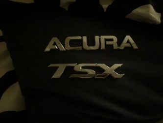 Acura TSX emblem