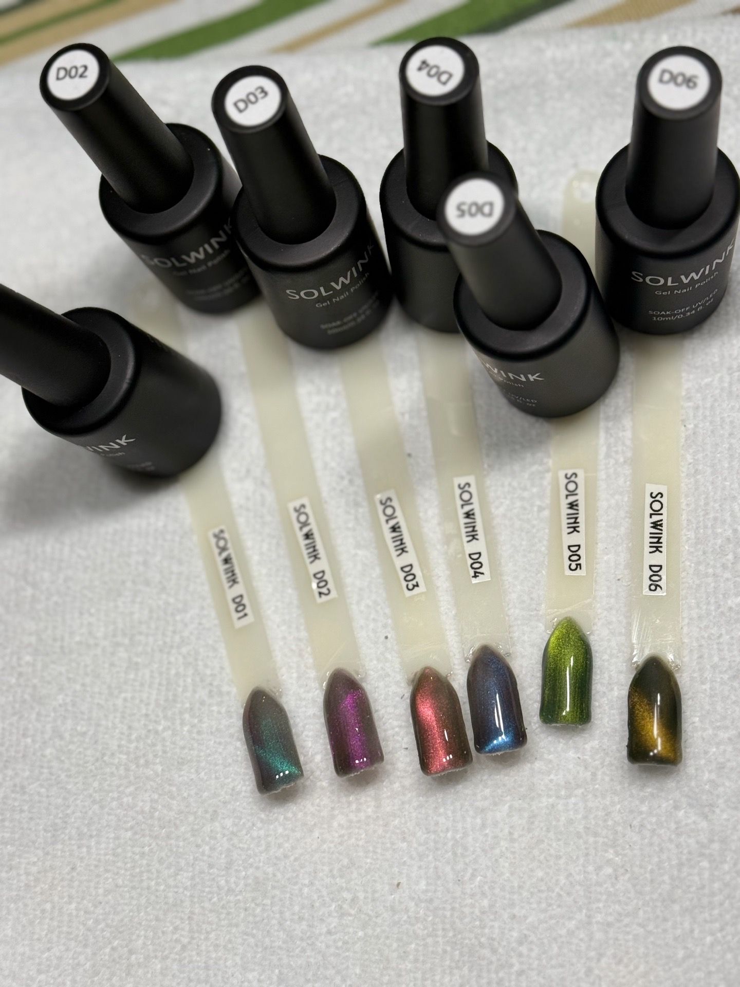 Cateye Nail Polish 10 ml (6 colors) SolWink