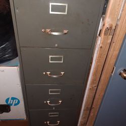 Filing Cabinets 