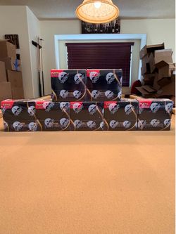 Pokémon Trading Card Game: Mega Evolution Pitch Black Booster Display (New)