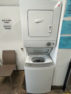 Whirlpool electric laundry center 24”