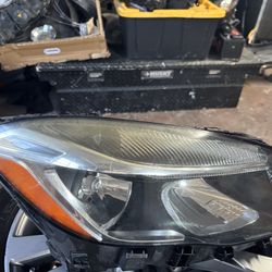 2015-2019 Mercedes Benz Gla250 passenger Side Headlights 